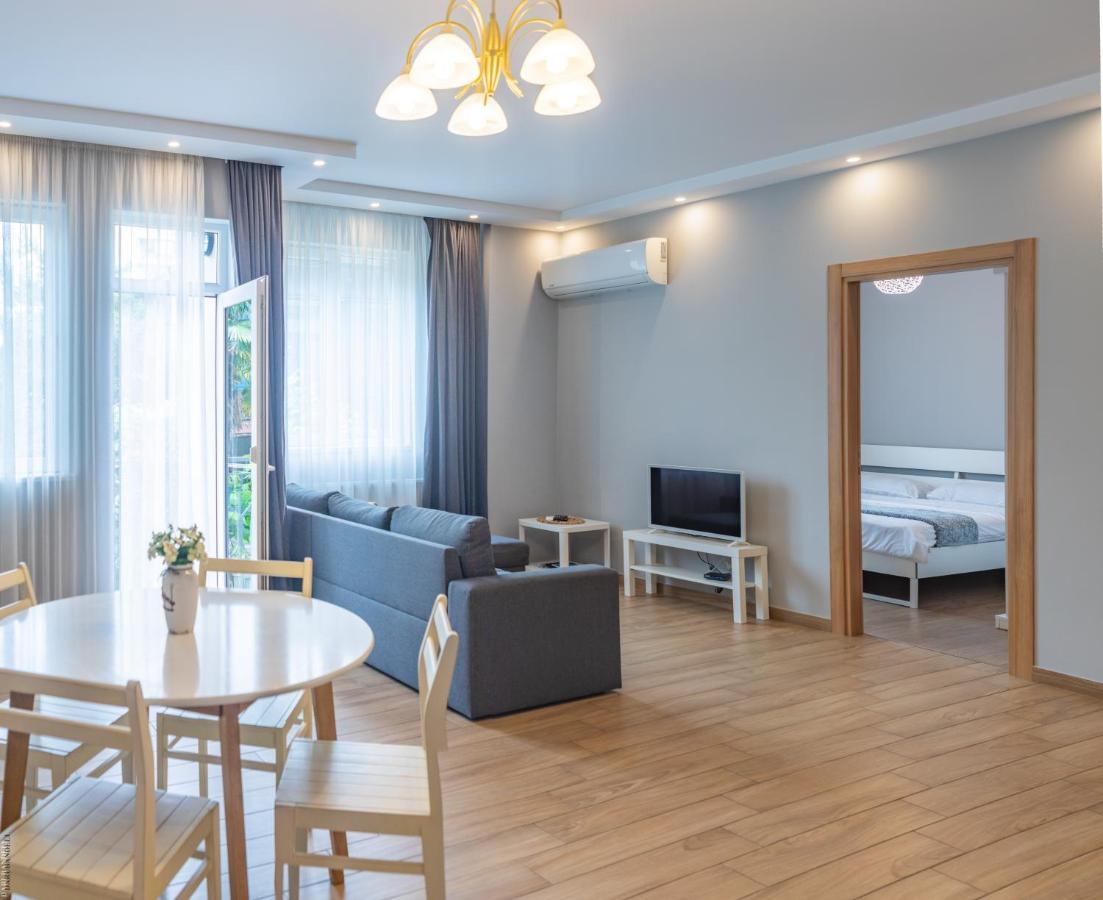 Apartment By The Sheraton Batumi Kültér fotó