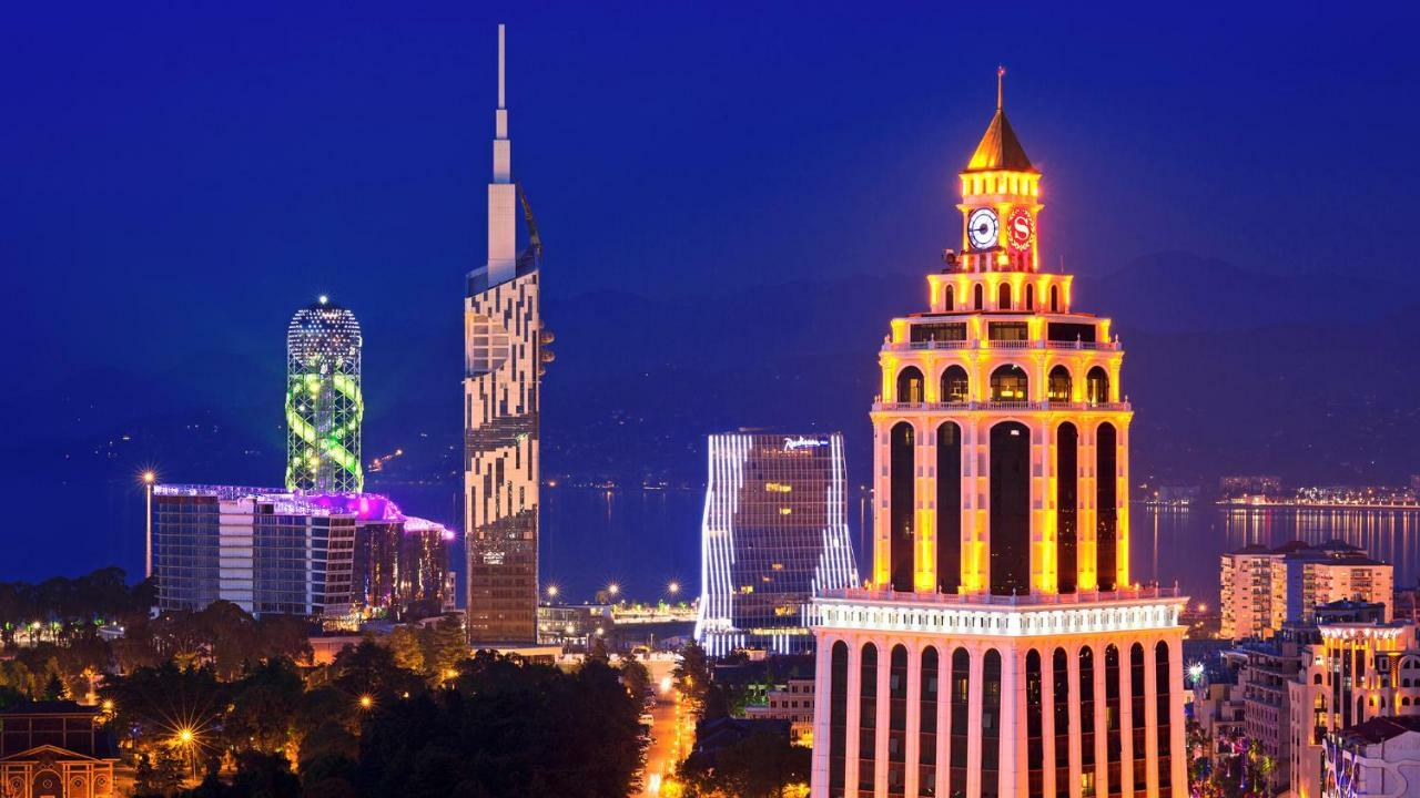 Apartment By The Sheraton Batumi Kültér fotó